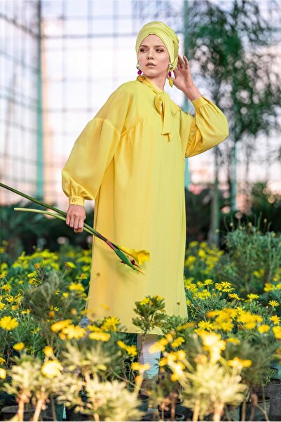 Alvina Lace-Up Tunic with Balloon Sleeves and Collar 4111