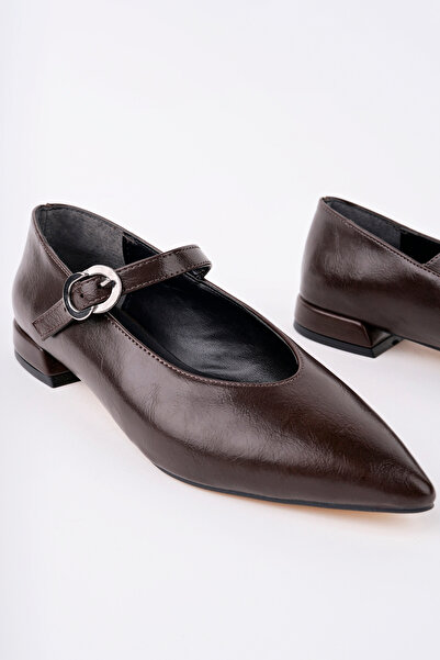 Madam Tarz Cng-A2 Belted Pointed Toe Ballerinas