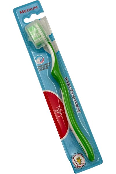 B&D Adult Toothbrush with Cap, Medium (M)
