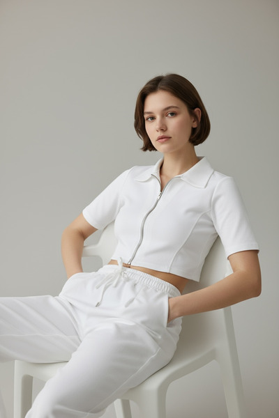 NEWCO Women's Zippered Crop Top & Elastic Waistband Comfortable Cut Two-Piece Set