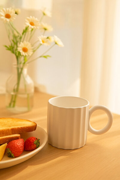 MARIA HOMES White Ceramic Mug – Modern Ribbed Design Coffee and Tea Cup