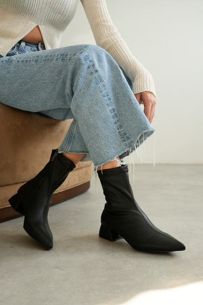 mudemsu Aria Kadın Günlük Şık Streç Detaylı Kısa Topuklu Fermuarlı Sivri Buru...