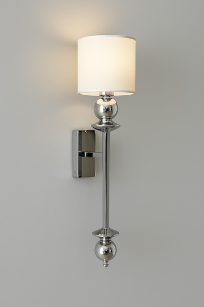 Elite Lighting Nereid Krom Renk Aplik Beyaz Kumaş Başlık Şık Pilli Duvar Apliği