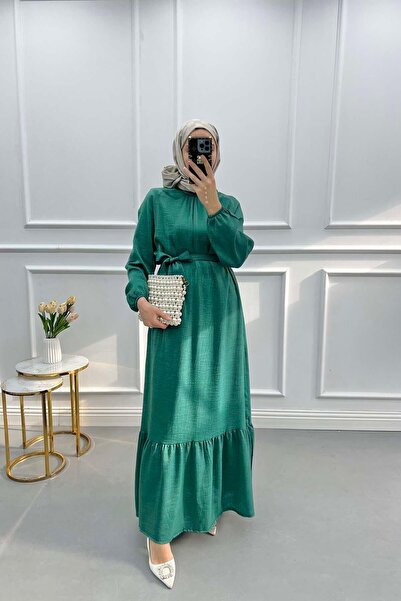 Pardesü Dünyası Eteği Piliseli Kemerli Parlak Elbise Zümrüt Yeşili