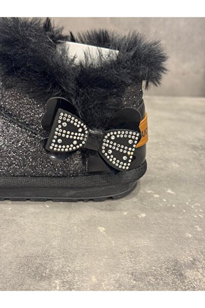 BUCKHEAD Fur-Lined Booties