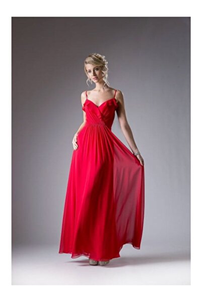 Ladivine Los Angeles Long red evening dress with a cloche made of veil