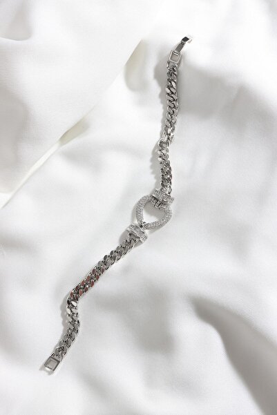 LA PERRY ACCESSORIES سوار سلسلة من الفولاذ الفضي متعدد الأحجار على شكل قلب