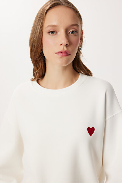 Lovelyİstanbul Kalp Nakışlı Şardonlu Örme Sweatshirt LAN0082 EKRU