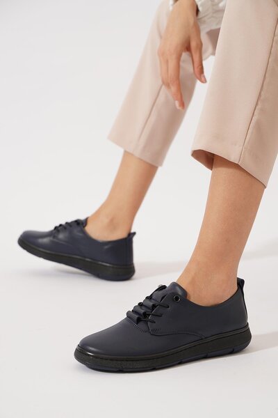 Moda Pie Tande Hakiki Deri Pileli Lastikli Kadın Ayakkabı Lacivert