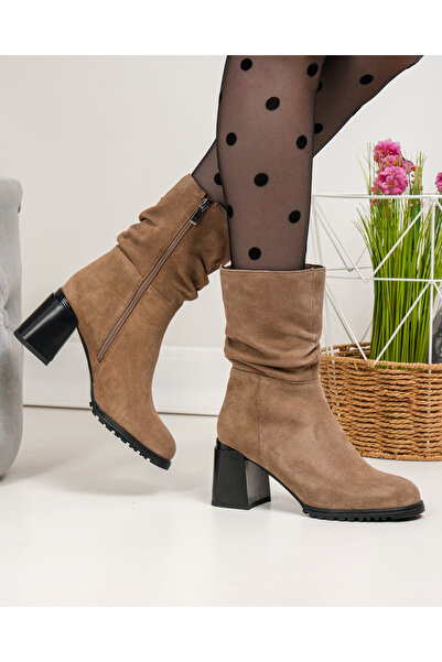 starlike Women's boots made of genuine suede khaki TN6430-1