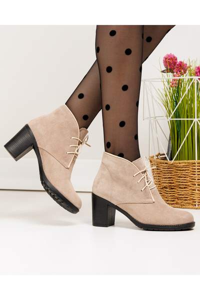 starlike Women's ankle boots made of genuine beige suede leather PCI602V