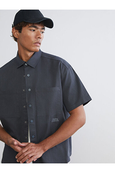 LC Waikiki Ανδρικό πουκάμισο με κοντό μανίκι Gabardine, άνετο και νέας σεζόν