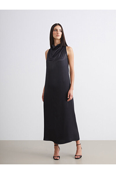 LC Waikiki فستان ساتان بياقة منسدلة من أوزماركا للموسم الجديد