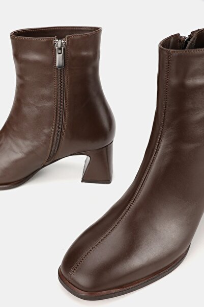 TUNAELLİ Women's Brown Genuine Natural Leather Size 35-41 Thick Heel Square Toe Boots & Booties