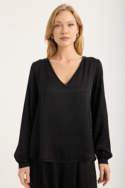 HomeStore Simli Ribanalı V Yaka Bluz