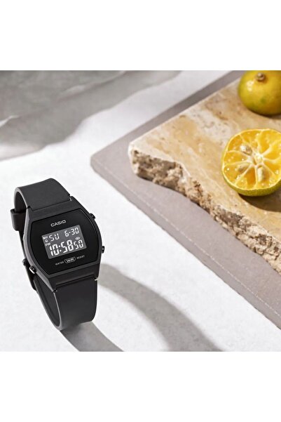 Casio LW-204-1BEF 35mm watch