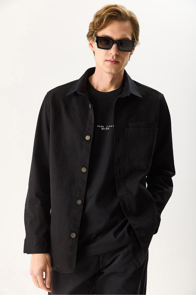 VENA Ανδρικό πουκάμισο με λεπτομέρεια τσέπης με κανονική εφαρμογή - Μαύρο