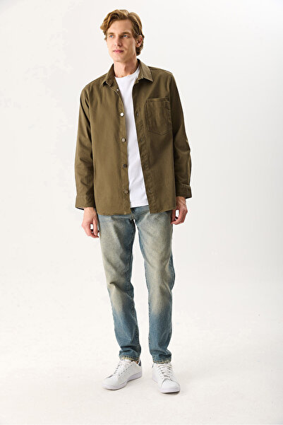 VENA Ανδρικό πουκάμισο με λεπτομέρεια τσέπης με κανονική εφαρμογή - Χακί