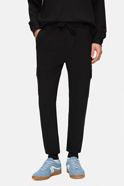 UCLA Ανδρικό παντελόνι φόρμας DALEY Black πλαϊνή τσέπη τεμαχίων με στάνταρ εφαρμογή εκτύπωσης γκοφρέ