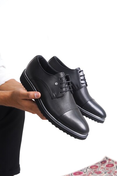 maximoda Pantofi clasici pentru bărbați din piele lacuită și negru mat