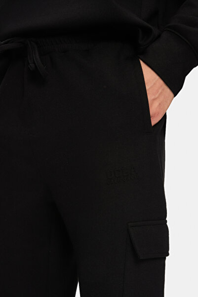 UCLA Daley Black Cargo Pocket Pack Seersucker Print Standard Fit Men's Sweatpants
