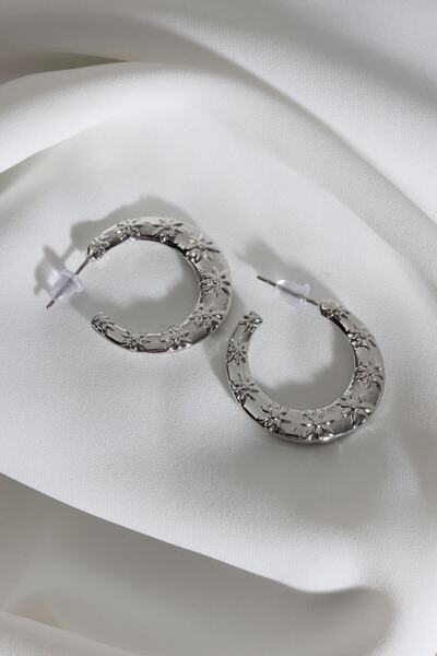 LA PERRY ACCESSORIES خاتم فضة عتيق الطراز من V-Mouuntage