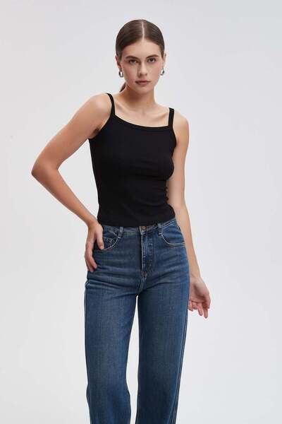 Livia Plain Square Neck Tank Top