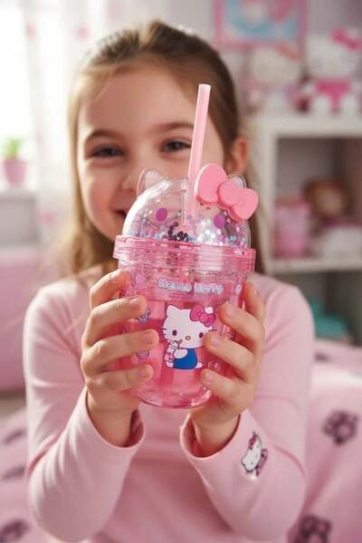 SANRIO Lisanslı Hello Kitty Tatlı Fabrikası Serisi Plastik Şişe Pipetli ve Sü...