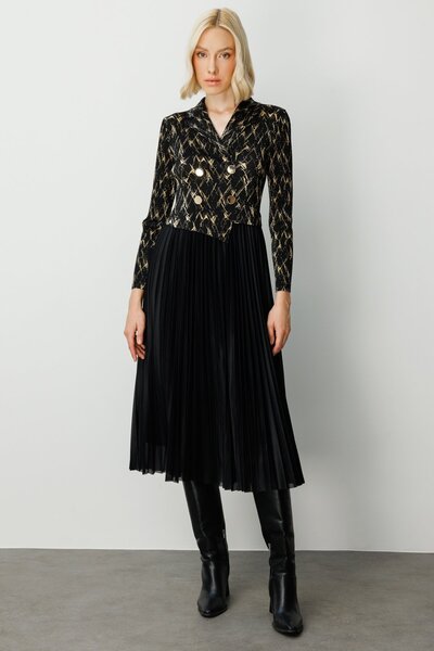 Ekol Eteği Piliseli Düğme Detaylı Elbise Siyah 4911-26k