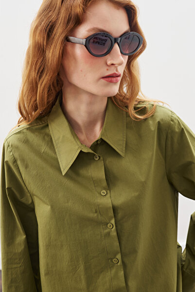 Manuka Classic Shirt with Wide Cuffs Oil Green