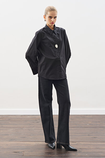 Manuka Classic Shirt with Wide Cuffs Black