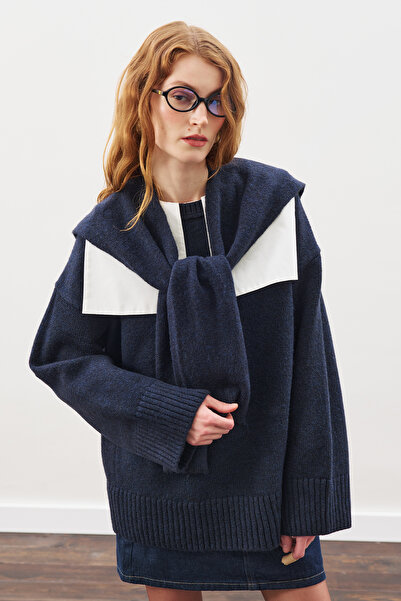 Manuka Chunky Oversized Sweater Navy Blue