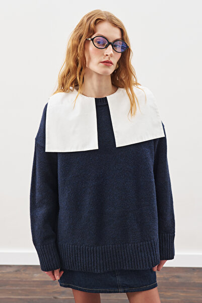 Manuka Chunky Oversized Sweater Navy Blue