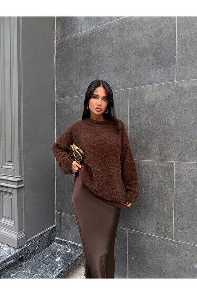 LE CARAMBOLE Women's Brown Crew Neck Oversized Beard Knitwear Sweater