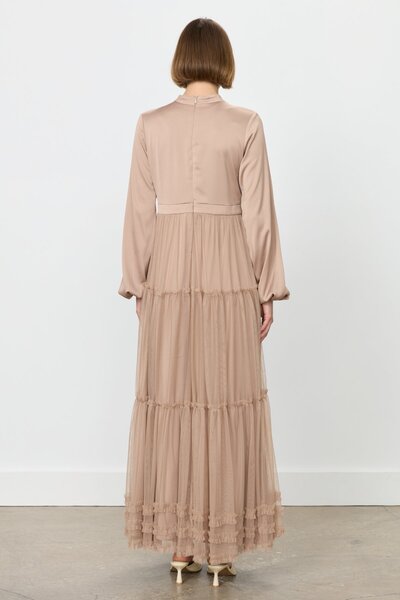 Nihan Büzgü Detaylı Tül Elbise Bej