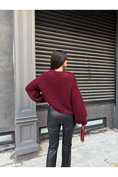 LE CARAMBOLE Women's Burgundy Crew Neck Oversize Knitwear Sweater