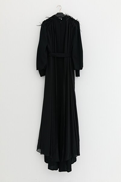 Nihan Büyük Beden Omuzları Tüy Detaylı Elbise Siyah