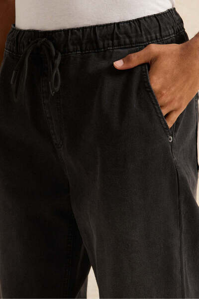 REDTAG Men Black Jogger Fit Denim Jeans