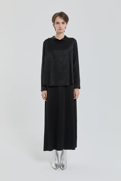 Nihan Rahat Kalıp Nakış Detaylı Viskon Etek Bluz Takım Siyah