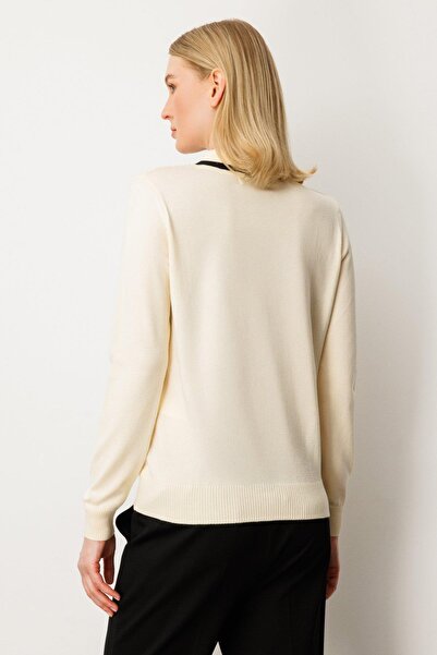 KATREGİYİM On Fashion Collar Accessory Detailed Knit Sweater