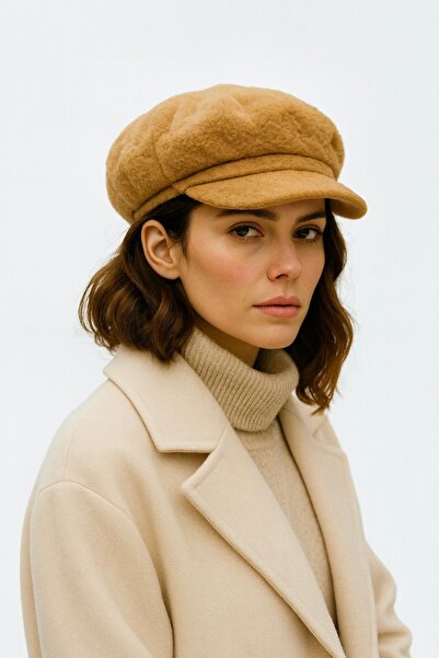 Hayalet Camel Renk Kaptan Model Kadın Peluş Şapka – Yumuşak Dokulu Kışlık Şapka