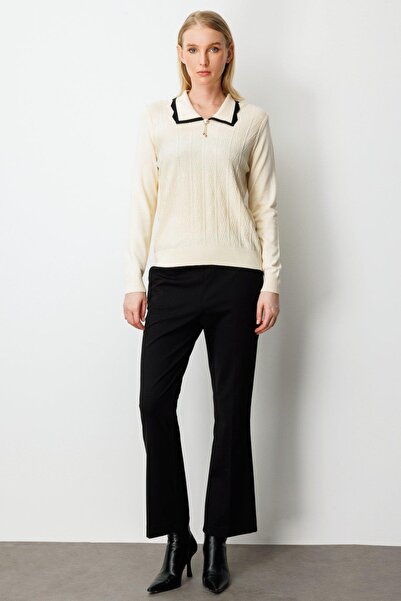 KATREGİYİM On Fashion Collar Accessory Detailed Knit Sweater