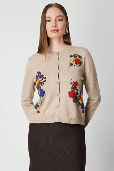 ON Colorful Floral Embroidered Knitwear Cardigan