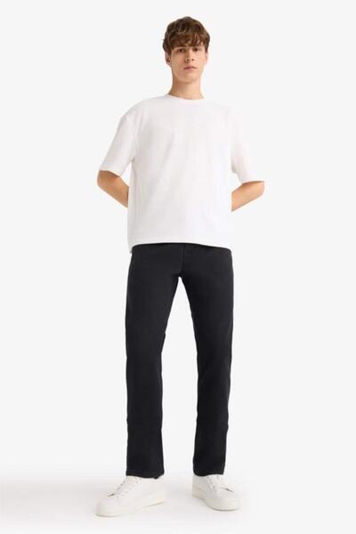 DeFacto Sergio Regular Fit Normal Waist Pipe Leg Jeans (25 Wn)