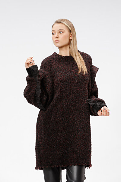 RVL Cherry sweater with ruffles on the sleeve