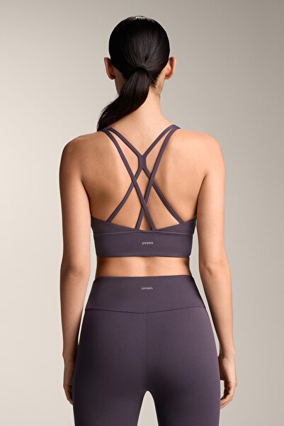 Oysho Medium-support Comfortlux sports bra with cups