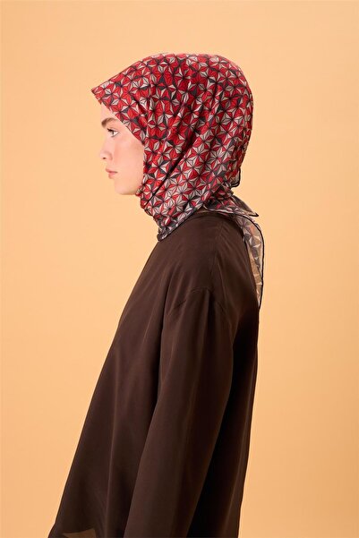 Silk Home 17 Pyramid Pattern Soft Scarf