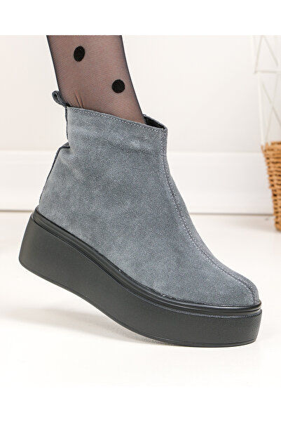 starlike Women's boots, genuine leather, gray suede T7027