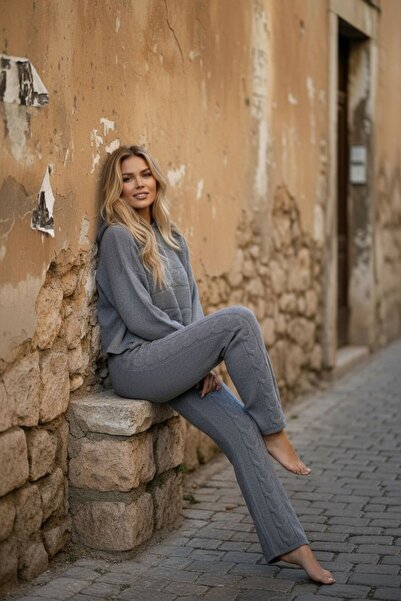 Bliss Women's Hair Braid Detailed Batwing Sleeve Knitwear Bottom-Top Set