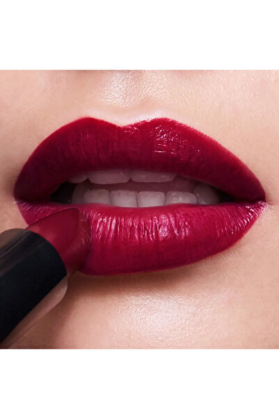 Oriflame Ruj OnColour Cream Lipstick Cranberry Red, 2.5 g